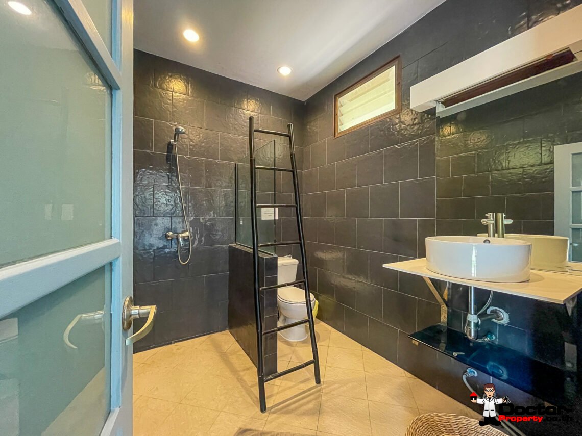 Spacious 5 Bedroom Private Pool Villa with Sea View – Bo Phut, Koh Samui – For Sale